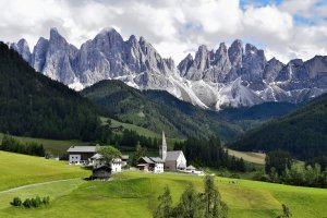 Identifying nature-based transformations towards sustainability in the Alps