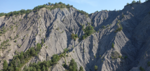 Study of the hydrological processes in four small and medium-scale Mediterranean catchments by performing flood hydrograph decompositions using graphical methods