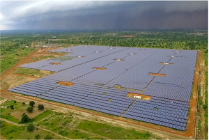 Les enjeux de l'électrification solaire en Afrique de l'Ouest. Prévision météorologique avec prise en compte des poussières