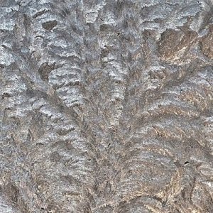 New clues about carbonate crystallization kinetics at interfaces