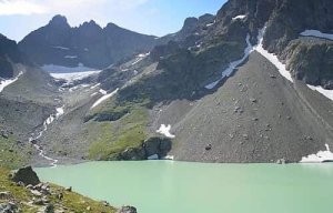Quand les lacs enregistrent les séismes