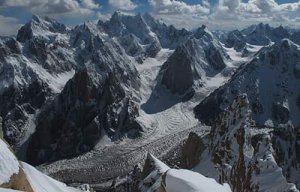 Forte variabilité spatiale de l'évolution des glaciers des hautes montagnes d'Asie