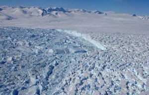 Quantification de la vulnérabilité du bouclier de glace protégeant l'Antarctique