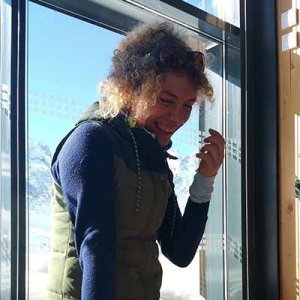 Marie Dumont, double lauréate des prix « jeunes chercheurs » de l'IUGG et de L'EGU