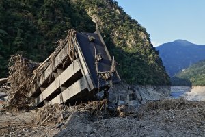 Vidange d'un lac glaciaire et inondation catastrophique du Sikkim (Inde) en 2023
