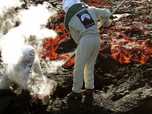 [Conférence] Volcanisme et surveillance : des effusions du Piton de la Fournaise aux cataclysmes explosifs