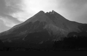 Reconstruction des conditions régnant dans le conduit du volcan Mérapi (Indonésie) durant l'éruption séculaire de 2010