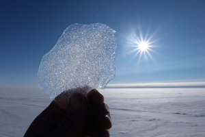 Découverte de « sauts » de CO2 atmosphériques durant les 500 000 dernières années dans les carottes de glace de l'Antarctique
