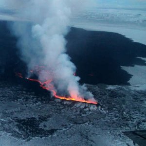 Prédiction des éruptions, la visco-élasticité entre en jeu